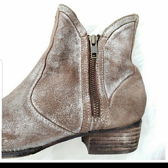 Seychelles Shoes - Seychelles Lucky Penny Metallic Booties Seychelles Shoes - Seychelles Lucky Penny Metallic Booties